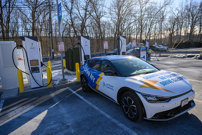 New Electric Vehicle Fast Chargers Open in Katonah