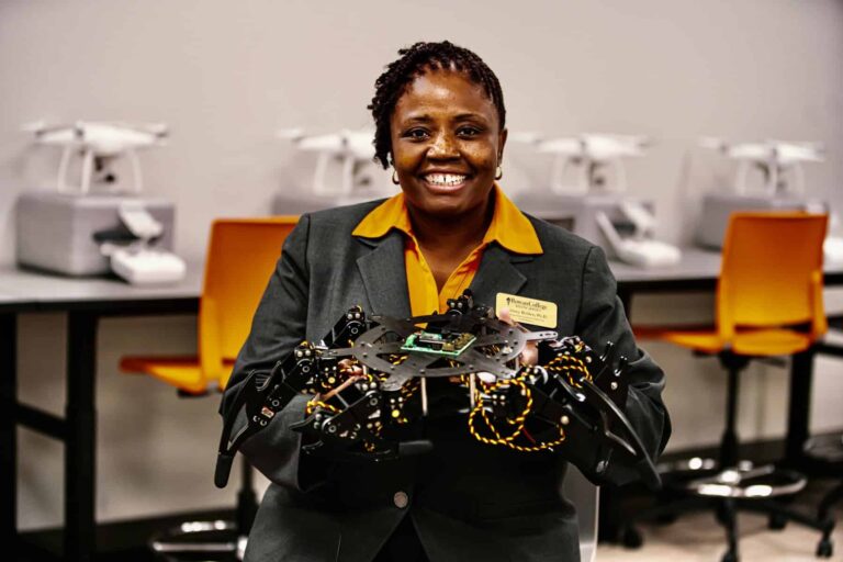 Students Prepare for Successful Advanced Manufacturing Careers