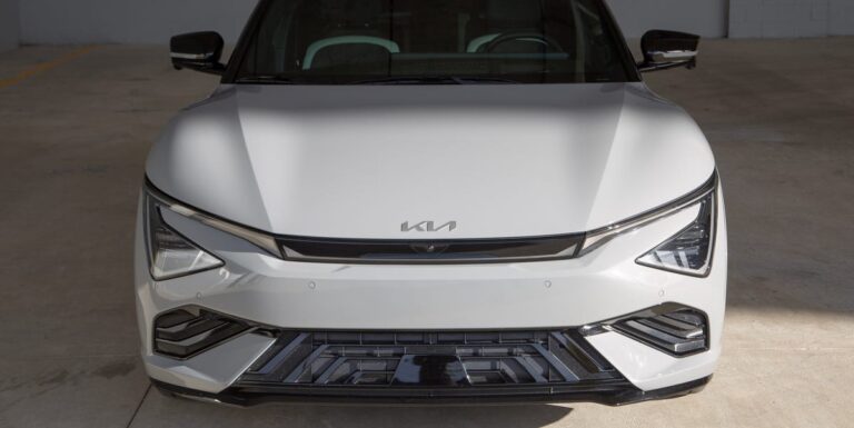 2025 Kia EV6 Makes Life Simpler for the Tesla Convert