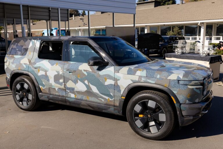 Rivian R2 SUV EV