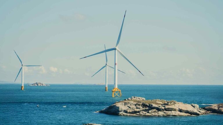 Oceantic Network reports key progress as multiple U.S. offshore wind projects begin operations