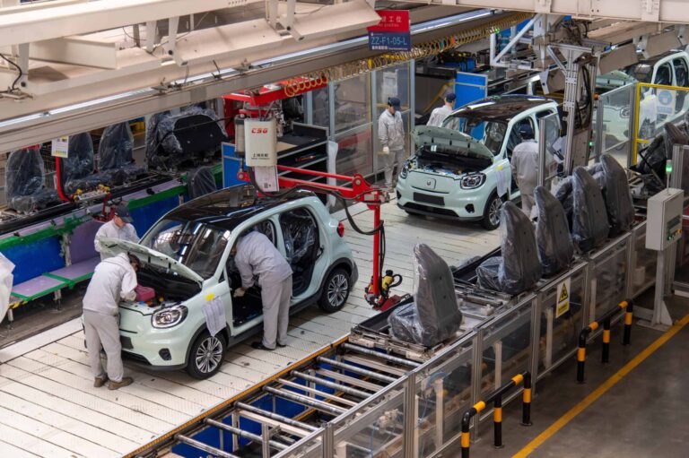 China’s Connected Vehicles Widen the U.S.-Canada Disconnect