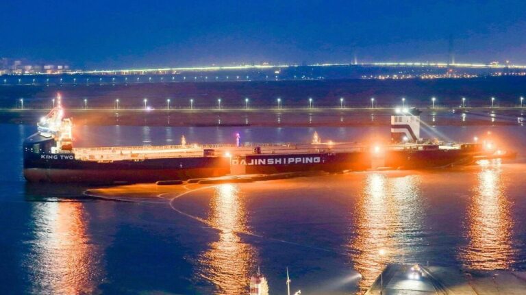 Chinese Company Launches Second Vessel Designed to Transport 25 MW Wind Turbine Components