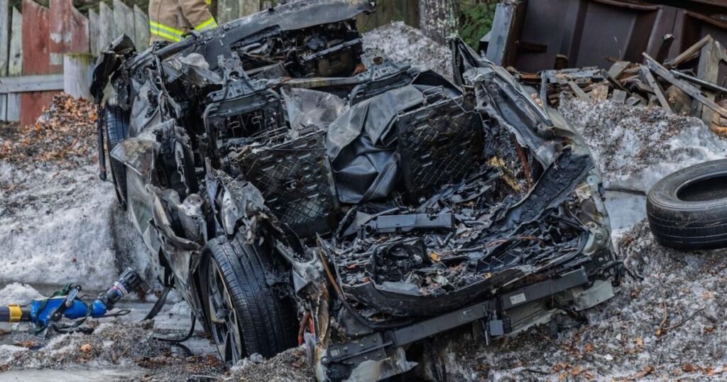 Electric vehicles pose challenges when they crash and burn, NH fire marshal says | Public Safety