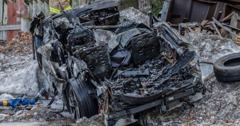 Electric vehicles pose challenges when they crash and burn, NH fire marshal says | Public Safety