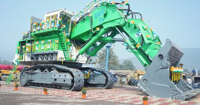 MASSIVE 600 ton excavator converted from diesel to electric