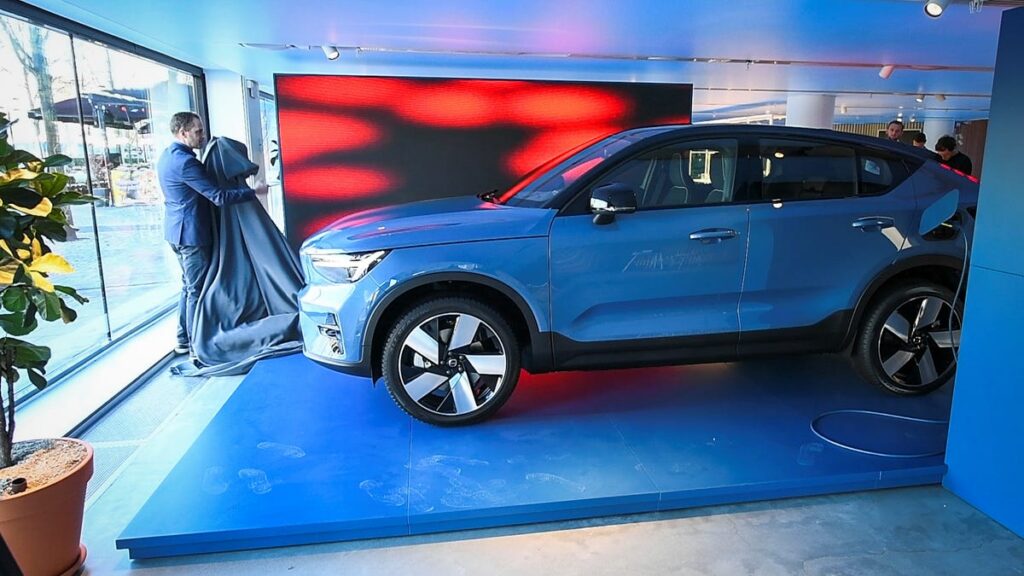 These EVs and hybrids could be great deals this summer