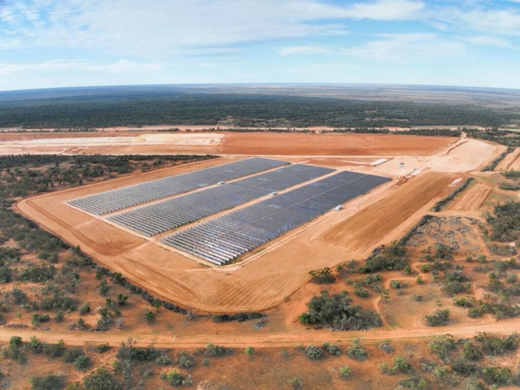 65% of clean investors say Australia will miss 82% by 2030 target