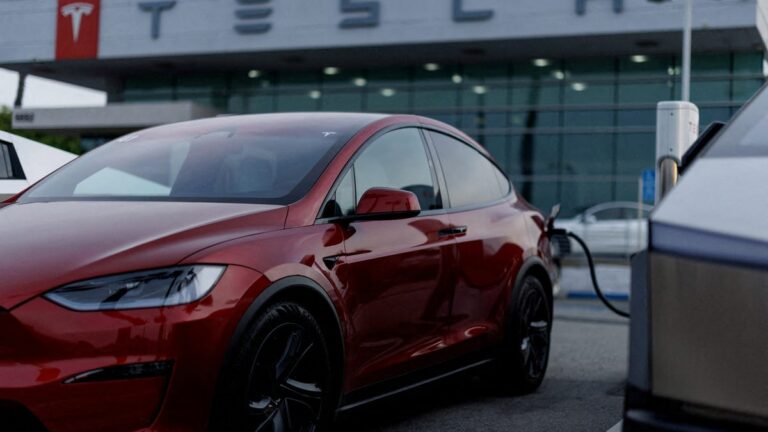 High gas prices help Tesla address record number of unsold EVs
