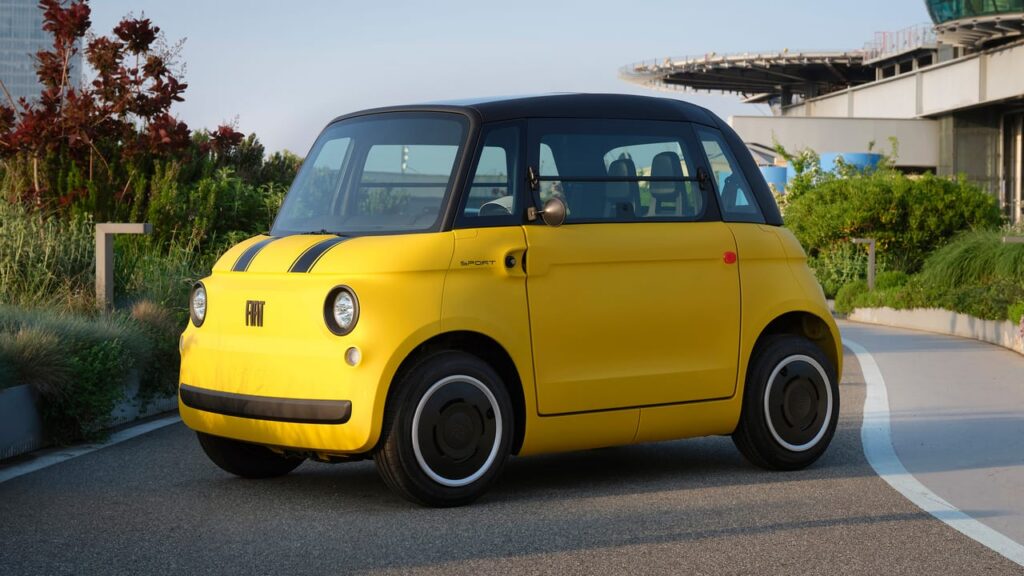 There’s a Sport* version of the cutesy Fiat Topolino