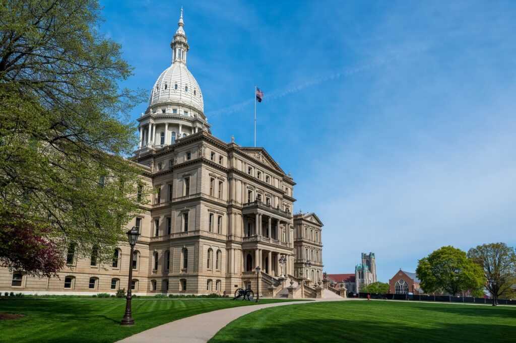 Michigan Data Center Legislation: Energy, Water & Labor Rules