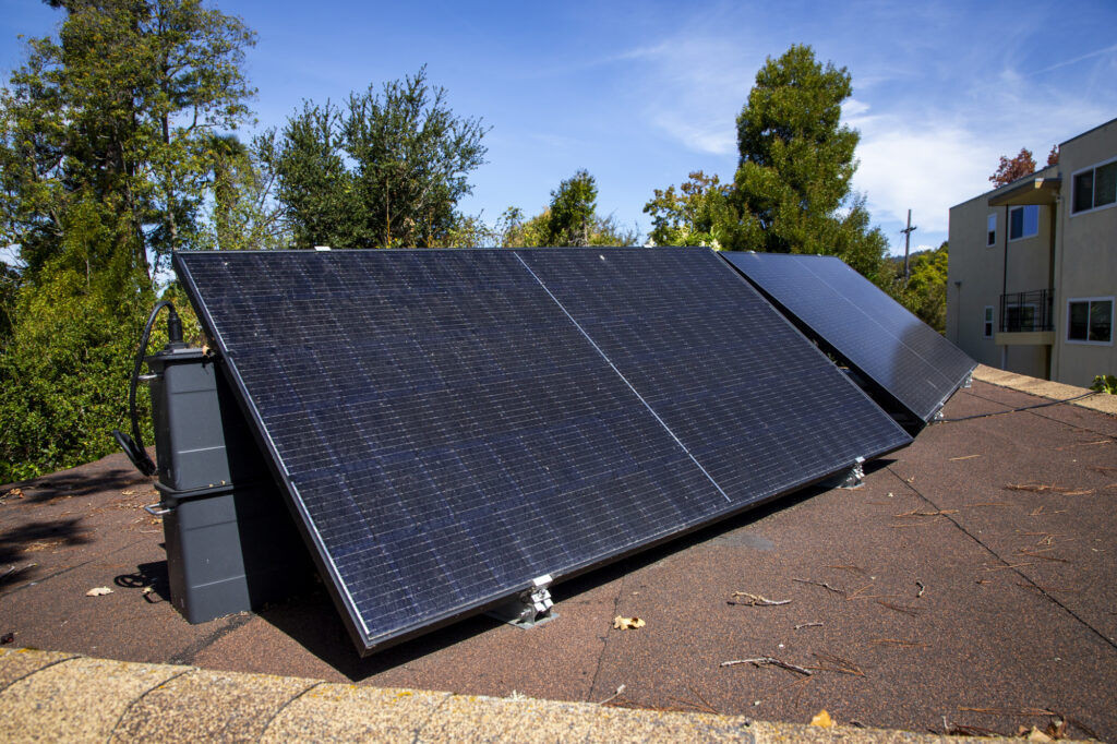 California Lawmakers Greenlight Solar Panels You Can Plug Into the Wall
