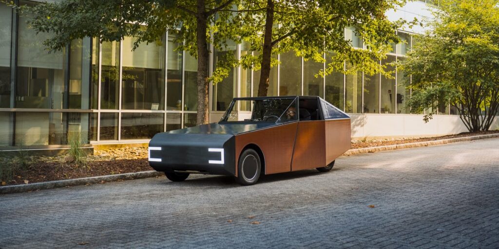 This Solar EV Can Make More Energy Than It Uses