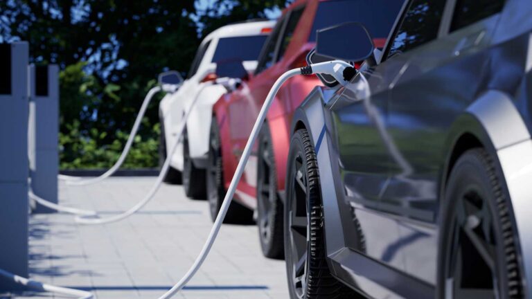Trump’s Iran war supercharged EV sales everywhere except the U.S. » Yale Climate Connections