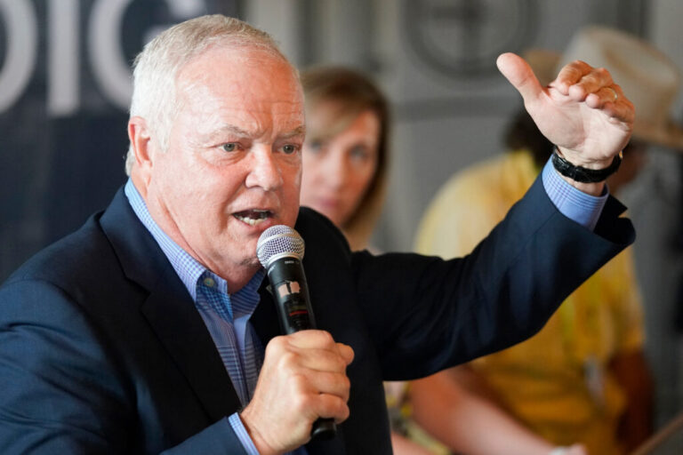 Texas Oil and Gas Regulator Stands Firm Against State Legislature - Creation Covenant Alliance Texas Railroad Commissioner Wayne Christian speaks at an event in Houston on March 30, 2022. Credit: Melissa Phillip/Houston Chronicle via Getty Images